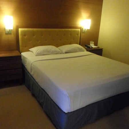 Hotel Mutiara Malioboro Yogyakarta Bagian luar foto