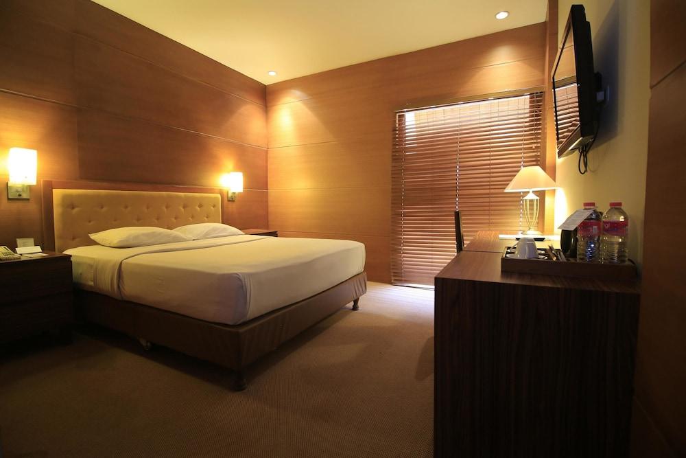 Hotel Mutiara Malioboro Yogyakarta Bagian luar foto