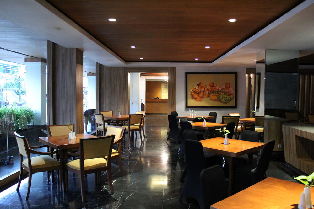 Hotel Mutiara Malioboro Yogyakarta Bagian luar foto