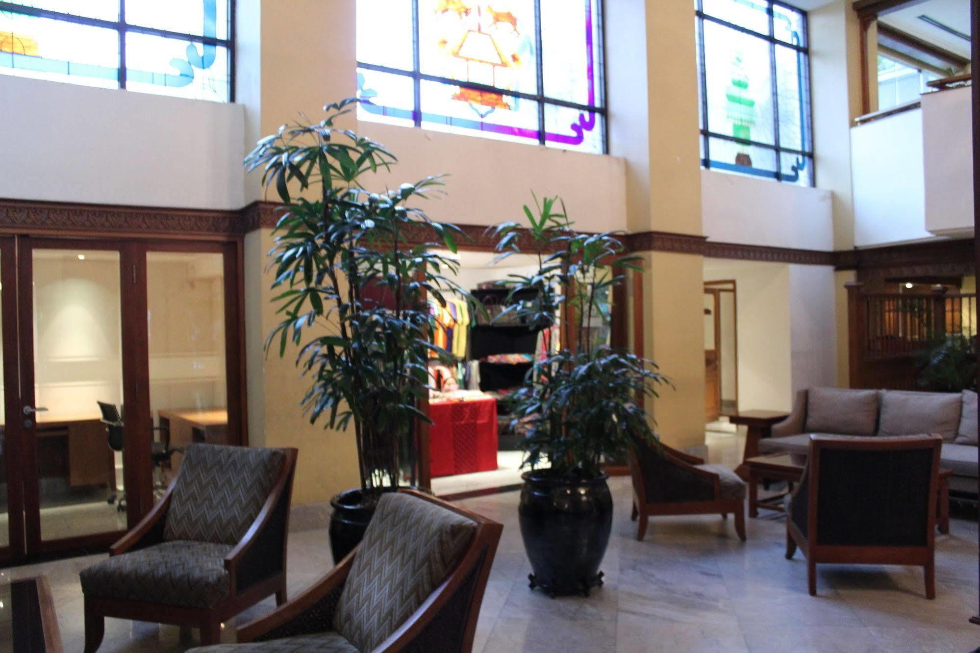 Hotel Mutiara Malioboro Yogyakarta Bagian luar foto