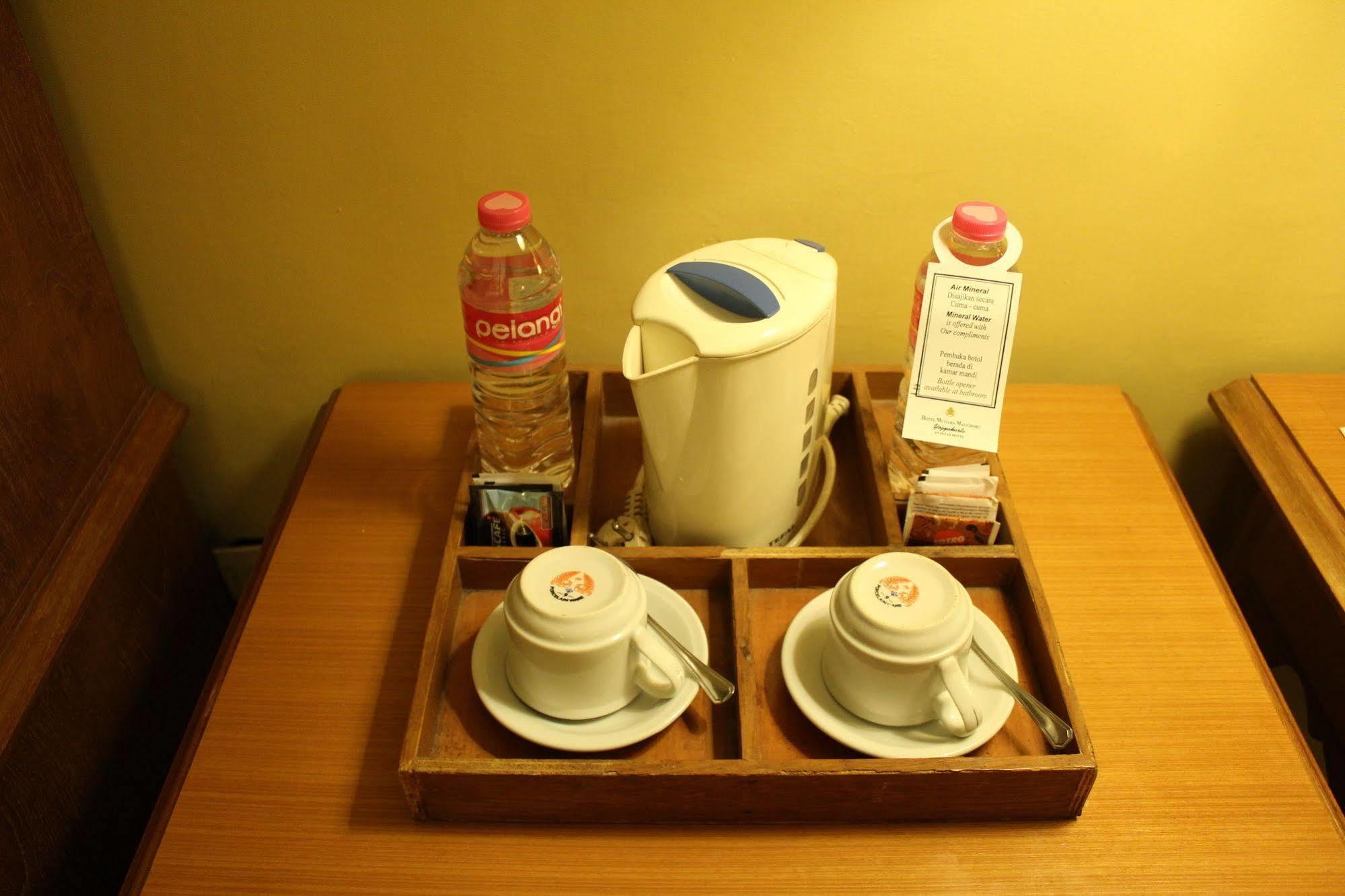 Hotel Mutiara Malioboro Yogyakarta Bagian luar foto