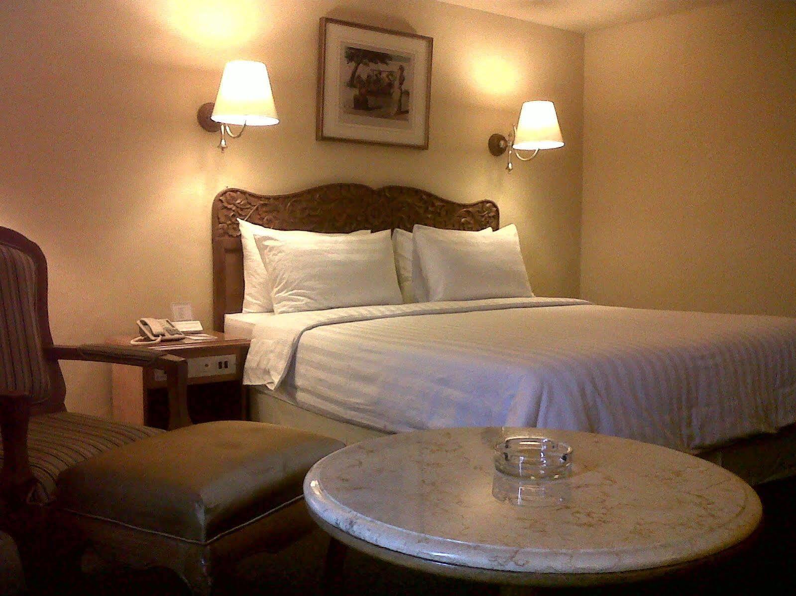 Hotel Mutiara Malioboro Yogyakarta Bagian luar foto