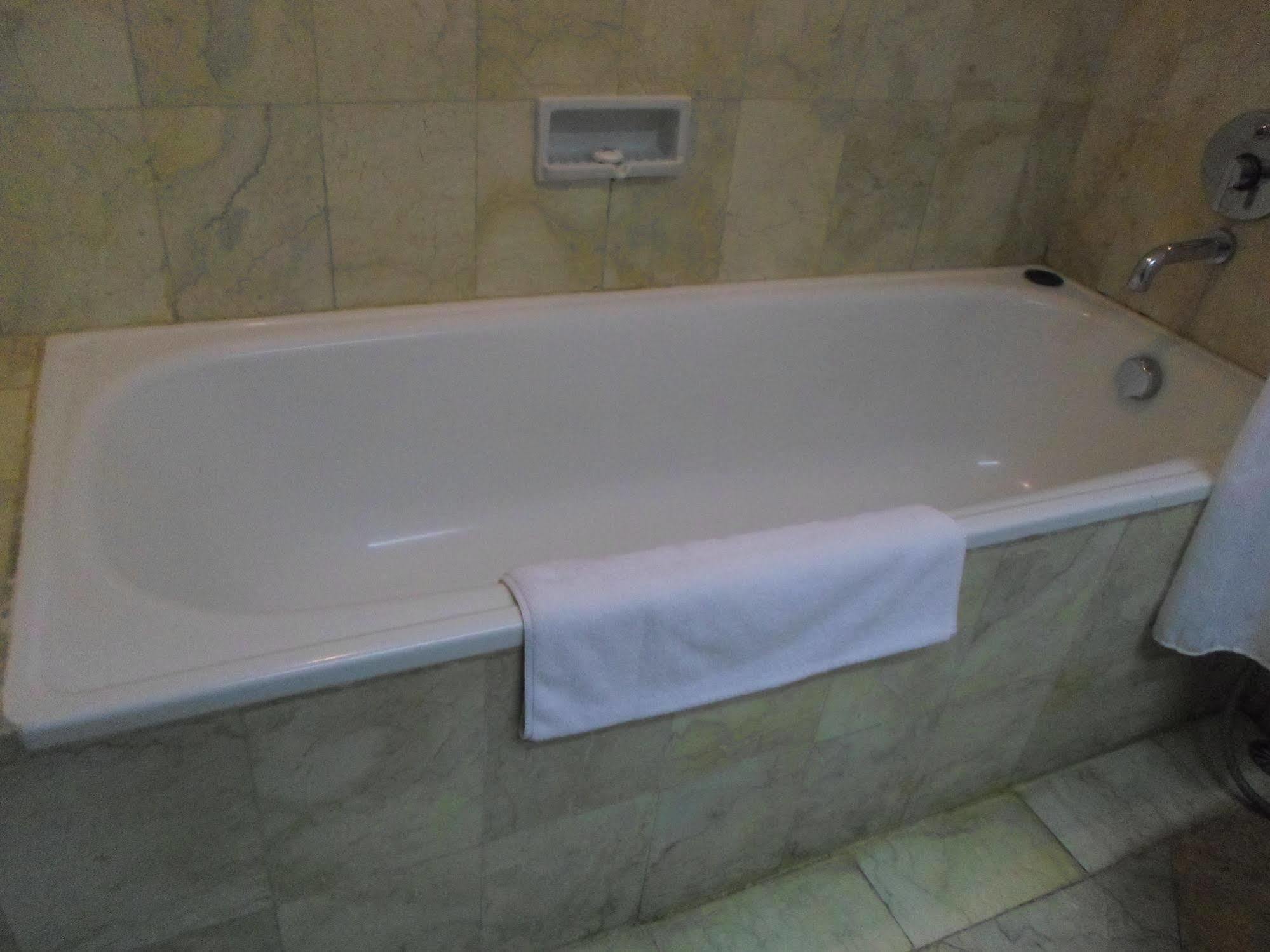 Hotel Mutiara Malioboro Yogyakarta Bagian luar foto