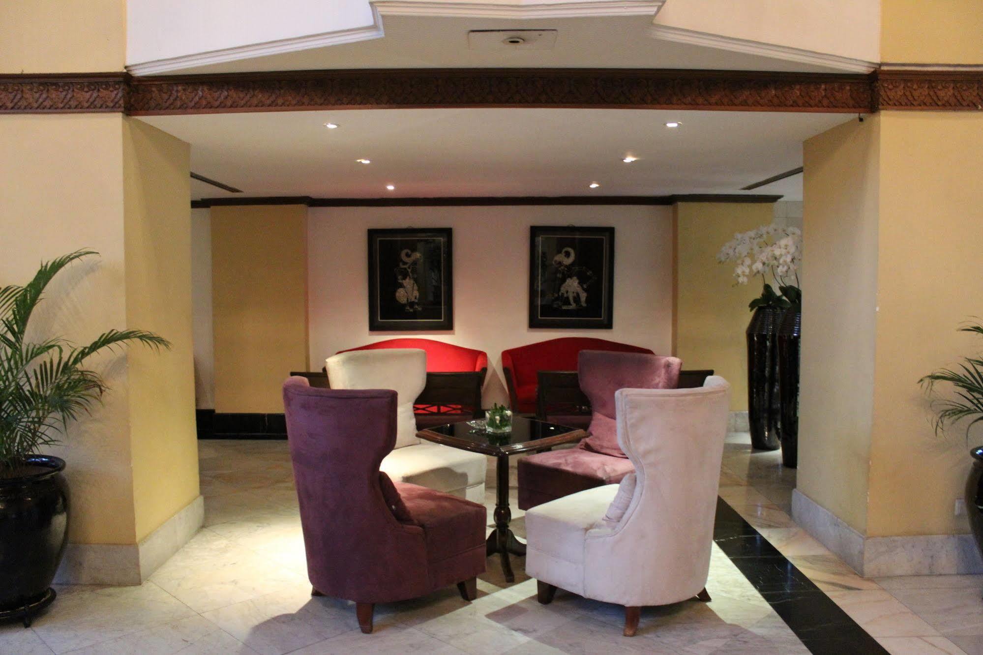 Hotel Mutiara Malioboro Yogyakarta Bagian luar foto