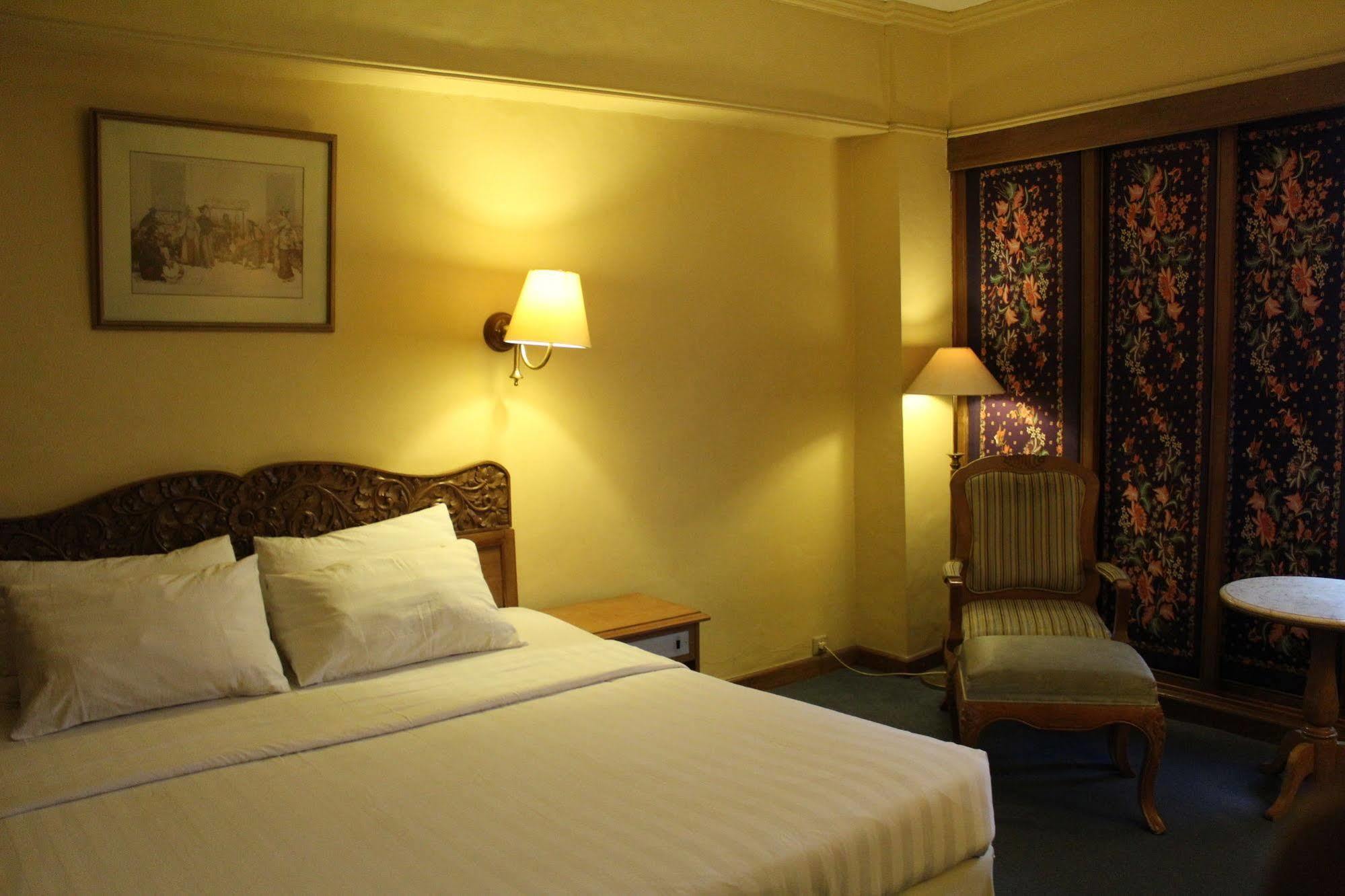 Hotel Mutiara Malioboro Yogyakarta Bagian luar foto