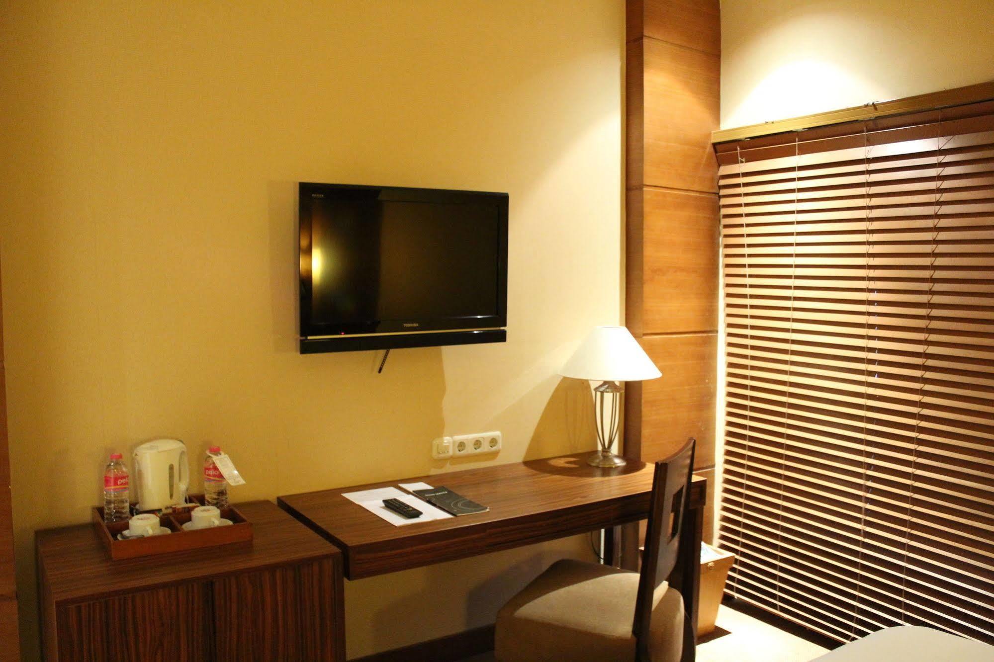 Hotel Mutiara Malioboro Yogyakarta Bagian luar foto