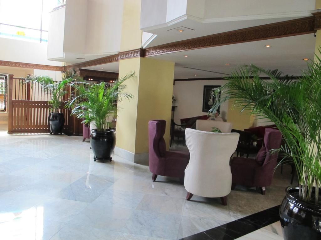 Hotel Mutiara Malioboro Yogyakarta Bagian luar foto